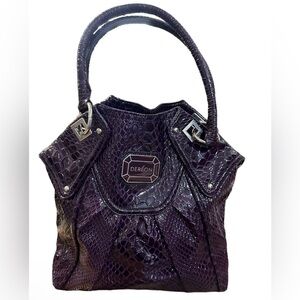 Dereon Handbag